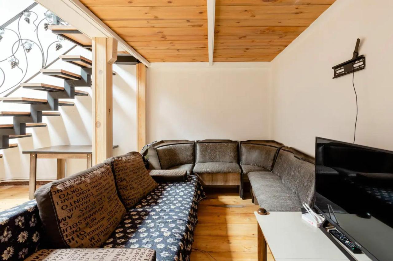 Lovely Dulcet Loft In Center Of Rustaveli Tbilisi ภายนอก รูปภาพ